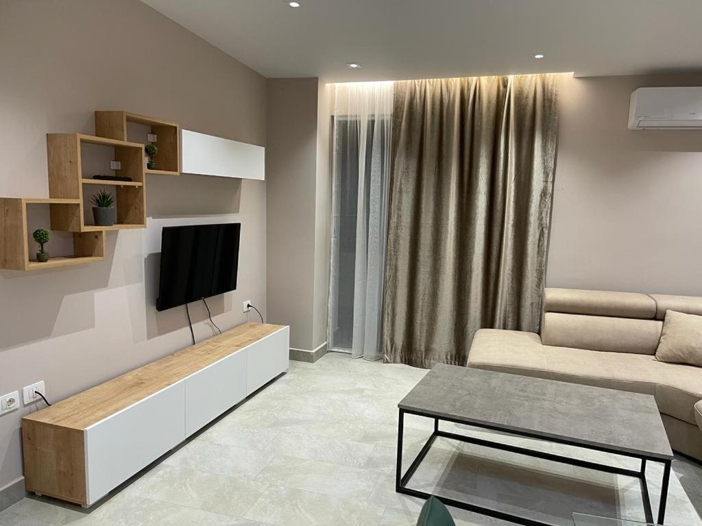 Sevians Apartments Golem  Ngoại thất bức ảnh